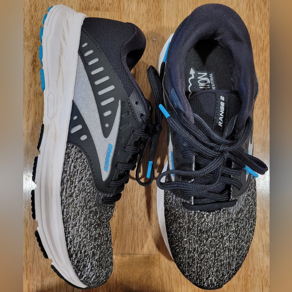 Womens Brooks running shoes